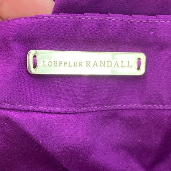 Loeffler Randall 100% Silk Blouse Size 8 - Picture 6 of 7